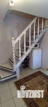 Дом 100м², 2-этажный, на длительный срок,