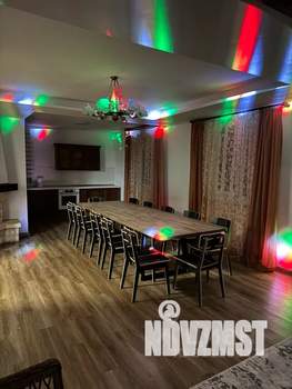 Дом 200м², 2-этажный, посуточно,