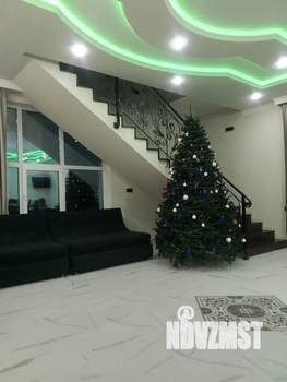 Дом 350м², 2-этажный, посуточно,