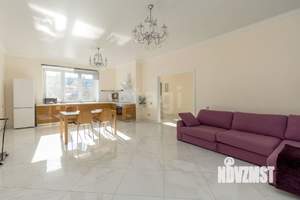 Таунхаус 242м², 2-этажный, на длительный срок,