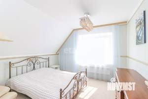 Дом 200м², 2-этажный, на длительный срок,