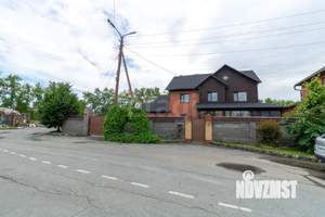 Дом 200м², 2-этажный, участок 12 сот.