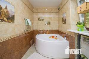 Дом 194м², 2-этажный, участок 9 сот.