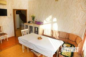 Коттедж 448м², 3-этажный, участок 8 сот.