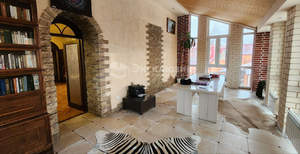 Дом 398м², 2-этажный, участок 15 сот.