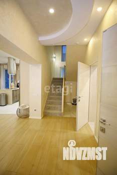 Дом 203м², 2-этажный, участок 8 сот.