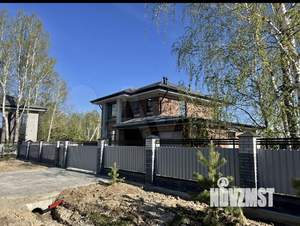 Дом 198м², 2-этажный, участок 10 сот.