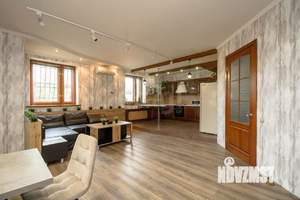 Дом 331м², 2-этажный, участок 12 сот.