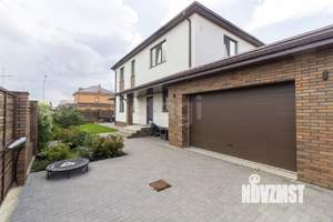 Дом 281м², 2-этажный, участок 10 сот.