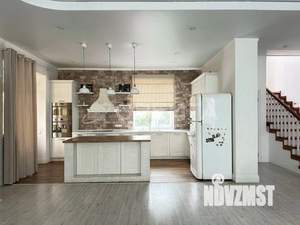 Дом 224м², 2-этажный, участок 10 сот.