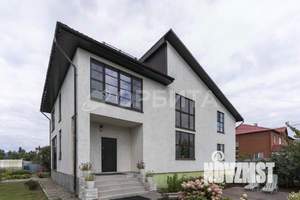 Дом 284м², 2-этажный, участок 9 сот.