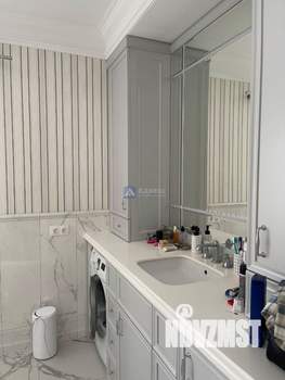 Коттедж 222м², 2-этажный, участок 10 сот.