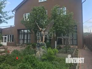 Дом 294м², 3-этажный, участок 10 сот.