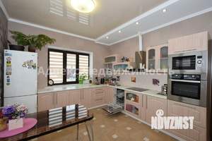 Дом 135м², 2-этажный, участок 10 сот.