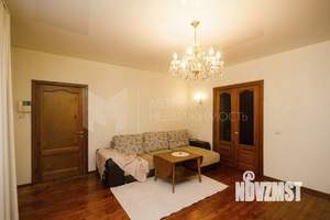 Коттедж 270м², 2-этажный, участок 6 сот.