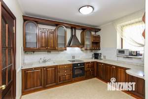 Таунхаус 210м², 2-этажный, участок 2 сот.