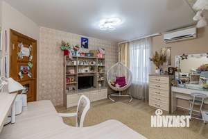 Дом 138м², 2-этажный, участок 8 сот.