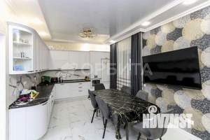 Дом 200м², 2-этажный, участок 6 сот.