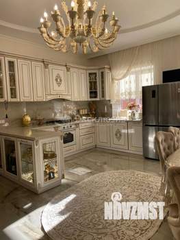 Коттедж 200м², 2-этажный, участок 5 сот.