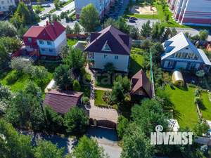 Дом 373м², 3-этажный, участок 10 сот.