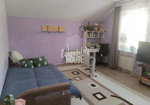 Дом 93м², 2-этажный, участок 5 сот.