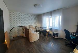 Дом 99м², 2-этажный, участок 7 сот.