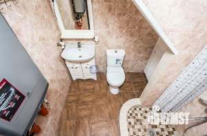 Дом 120м², 2-этажный, участок 10 сот.