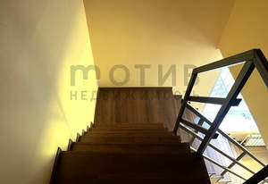 Дом 250м², 3-этажный, участок 0 сот.