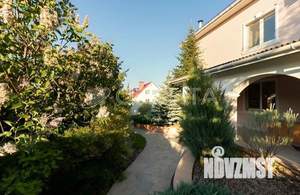 Дом 215м², 2-этажный, участок 10 сот.