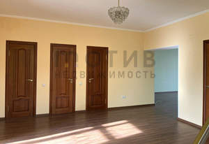 Дом 250м², 3-этажный, участок 0 сот.