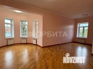 Дом 500м², 2-этажный, участок 10 сот.