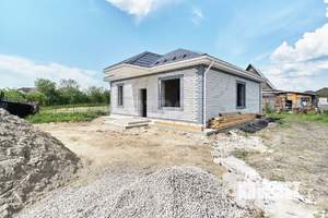 Дом 93м², 1-этажный, участок 6 сот.