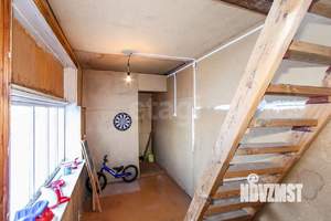 Дом 60м², 2-этажный, участок 6 сот.