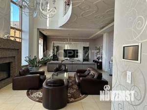 Дом 1056м², 2-этажный, участок 15 сот.