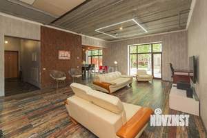 Дом 276м², 2-этажный, участок 14 сот.