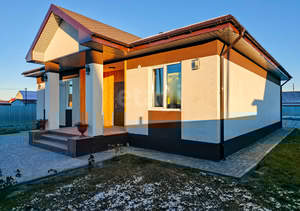 Дом 100м², 1-этажный, участок 8 сот.