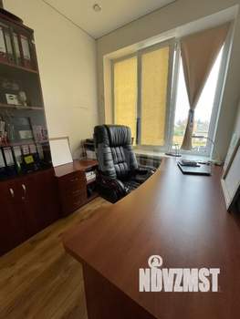 Дом 240м², 3-этажный, участок 11 сот.