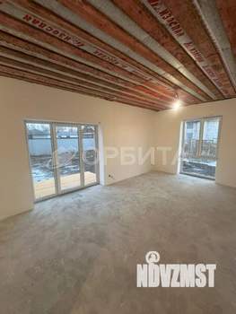 Дом 96м², 2-этажный, участок 6 сот.