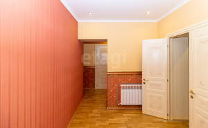 Дом 370м², 3-этажный, участок 15 сот.