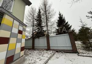 Дом 115м², 3-этажный, участок 0 сот.