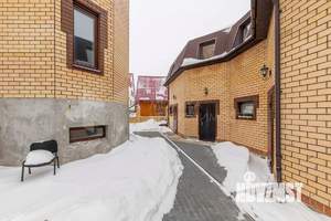 Коттедж 512м², 3-этажный, участок 10 сот.