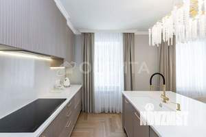 Таунхаус 216м², 2-этажный, участок 5 сот.