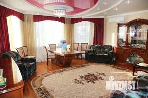 Коттедж 448м², 3-этажный, участок 8 сот.