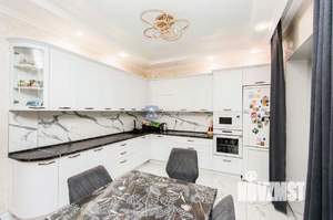 Дом 200м², 2-этажный, участок 6 сот.