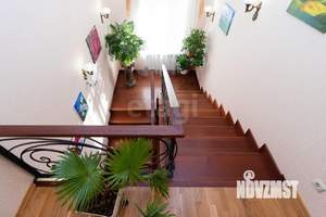 Дом 220м², 2-этажный, участок 10 сот.