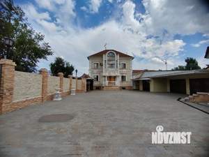 Дом 425м², 3-этажный, участок 17 сот.