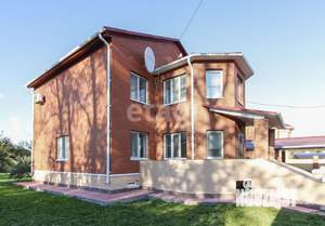 Дом 269м², 2-этажный, участок 12 сот.