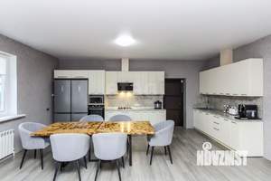 Дом 200м², 2-этажный, участок 15 сот.