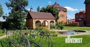 Дом 330м², 3-этажный, участок 15 сот.