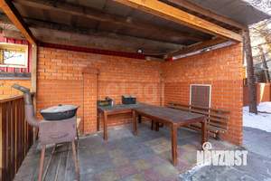 Дом 244м², 2-этажный, участок 11 сот.